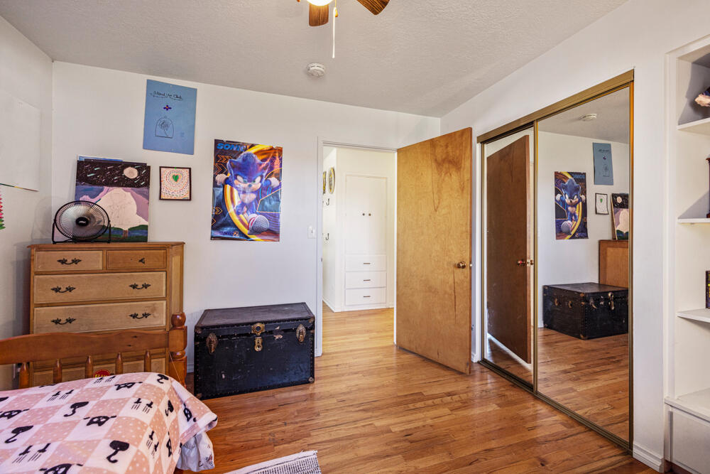 Summers Lane Homes - Residential