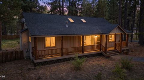 Photo of 56718 Bandley Road, Bend, OR 97707 (MLS # 220223710)