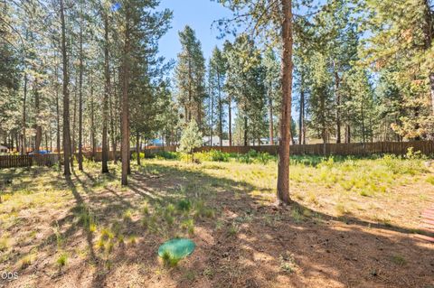 Tiny photo for 56718 Bandley Road, Bend, OR 97707 (MLS # 220223710)