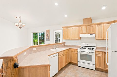 Tiny photo for 56718 Bandley Road, Bend, OR 97707 (MLS # 220223710)