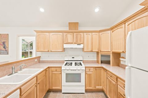 Tiny photo for 56718 Bandley Road, Bend, OR 97707 (MLS # 220223710)