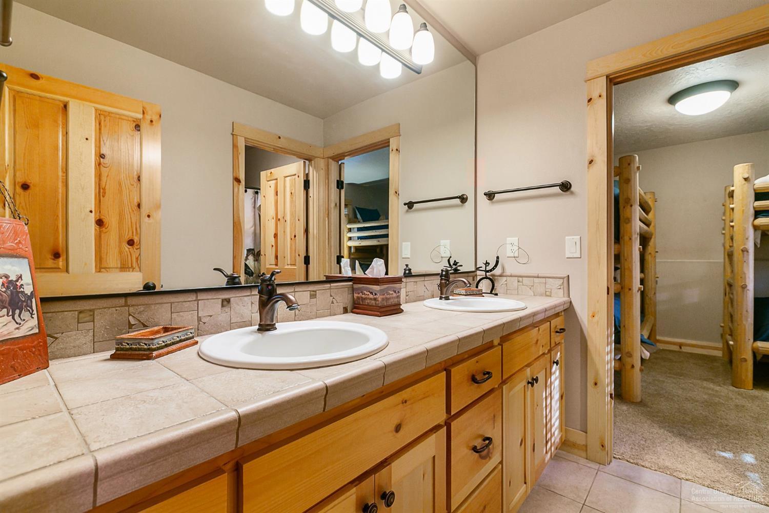 Fairway Point Villag - Residential