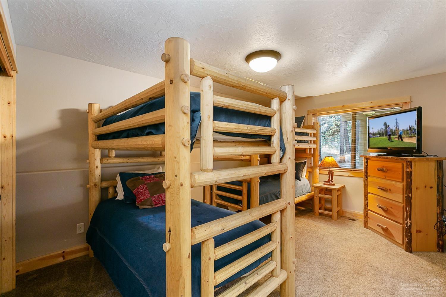 Fairway Point Villag - Residential