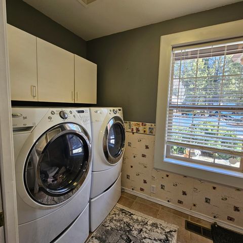 Tiny photo for 144911 Corral Court, La Pine, OR 97739 (MLS # 220213947)