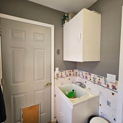 Tiny photo for 144911 Corral Court, La Pine, OR 97739 (MLS # 220213947)