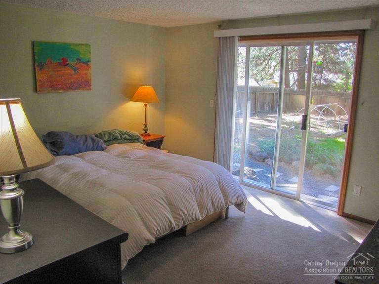 Golden Mantle - Residential