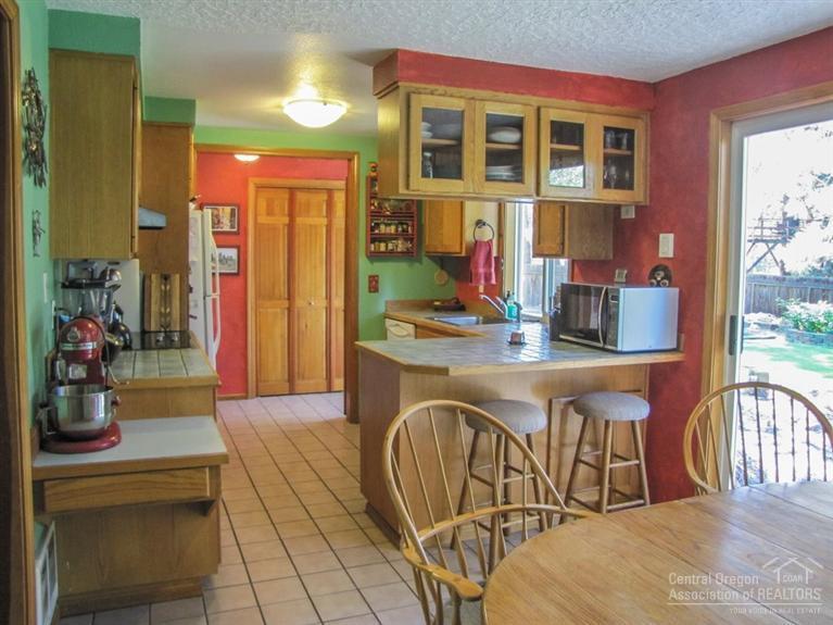 Golden Mantle - Residential