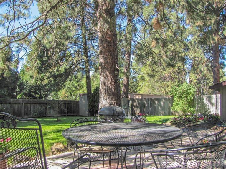 Golden Mantle - Residential