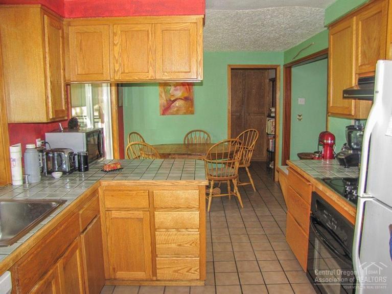 Golden Mantle - Residential