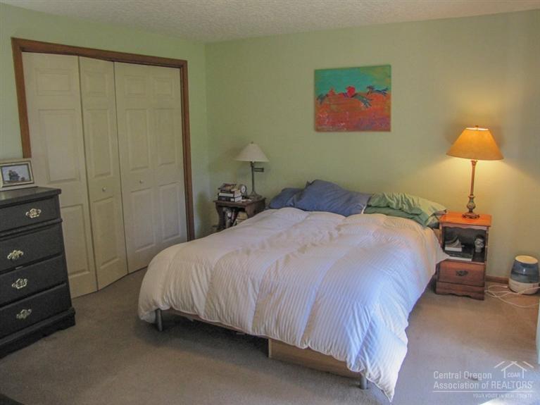 Golden Mantle - Residential