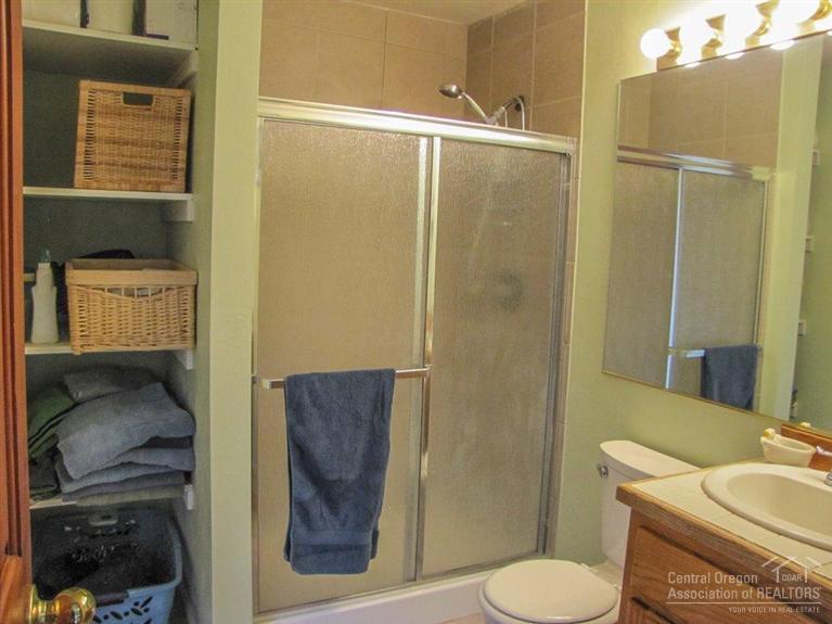 Golden Mantle - Residential