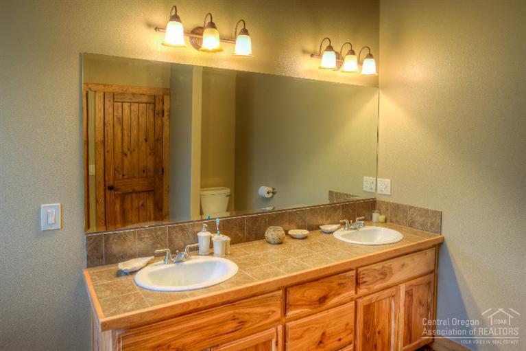 Tetherow Crossing - Residential