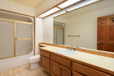 Tiny photo for 60630 Thunderbird, Bend, OR 97702 (MLS # 220230040)