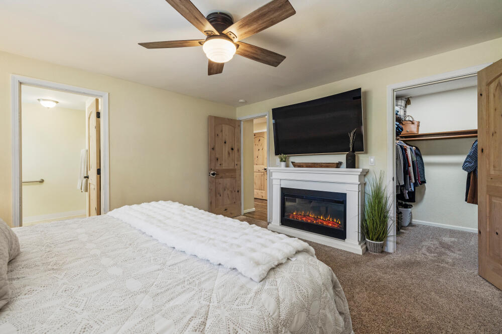 Pine Grove Ponderosa - Residential