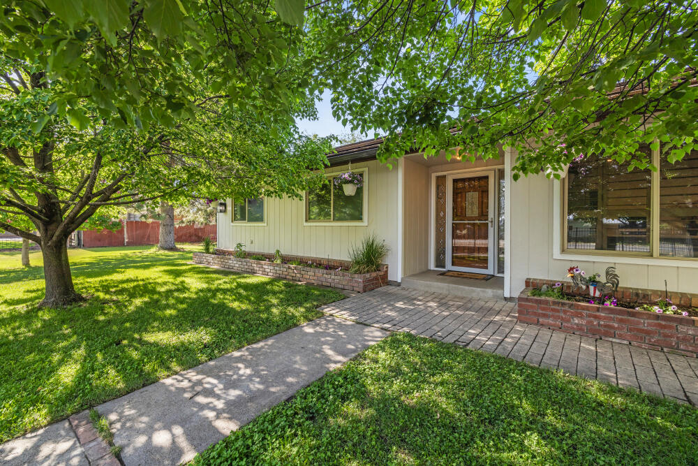 Pine Grove Ponderosa - Residential