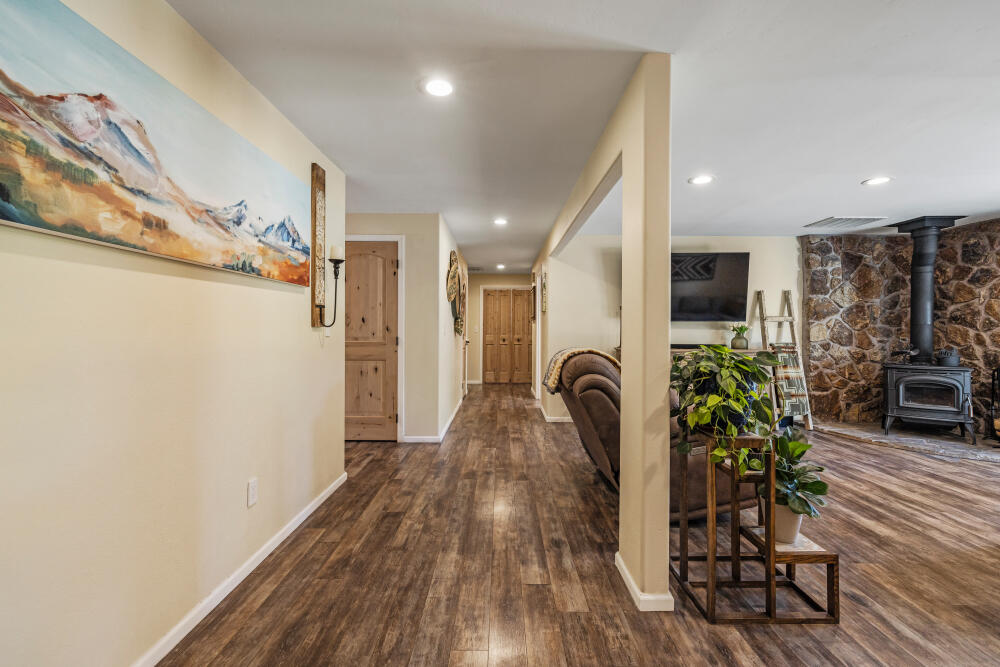 Pine Grove Ponderosa - Residential