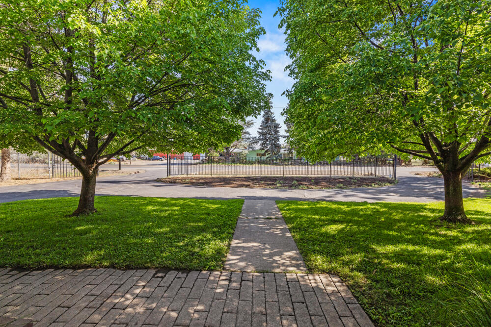 Pine Grove Ponderosa - Residential