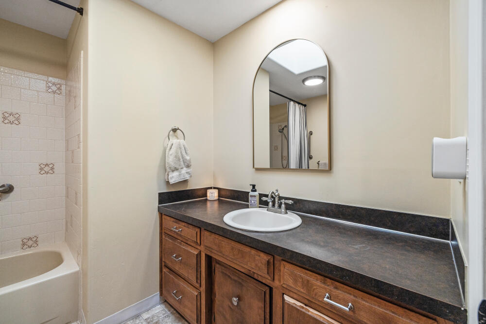 Pine Grove Ponderosa - Residential