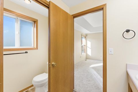 Tiny photo for 1401 Diamond Street, Medford, OR 97501 (MLS # 220213451)