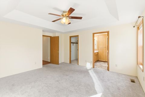 Tiny photo for 1401 Diamond Street, Medford, OR 97501 (MLS # 220213451)