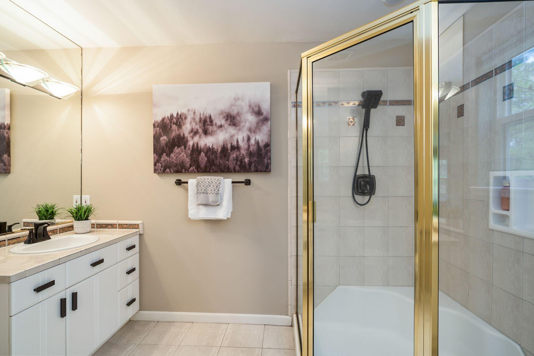 Golden Butte - Residential