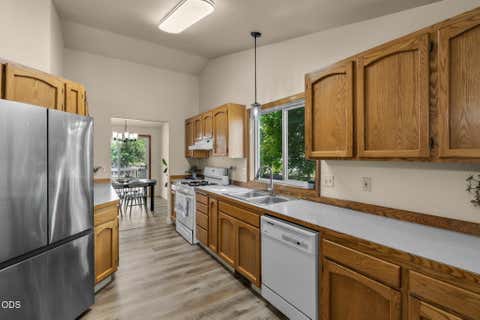 Tiny photo for 1961 NE Windy Tree Court, Bend, OR 97701 (MLS # 220226623)