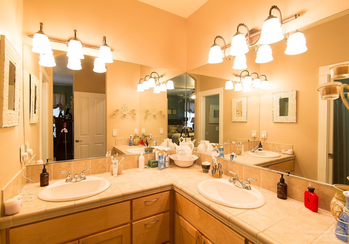 Oakview - Residential