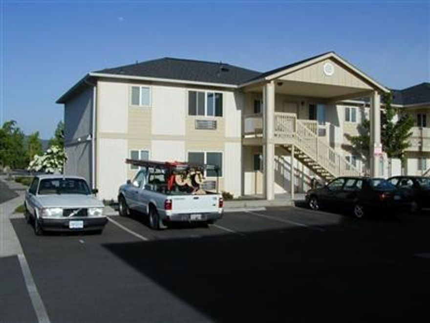 Estate Sale. 88 units, under new management & impeccably maintained. Complete with common area, manager'S office, Laundry & Pool. 35 Studios: @$495.00(487 sq.ft. $1.02 sq.ft). 33, 1 Bed: @$545.00/mo.(645 sq ft/.84/sq ft). 20, 2 bed, $595/mo.(834 sq ft/ $.71/sq ft). Gross scheduled: $566, 520.00 Laundry @ 12,000.+/year.