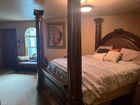 Tiny photo for 4184 E Evans Creek Road, Rogue River, OR 97537 (MLS # 220212396)