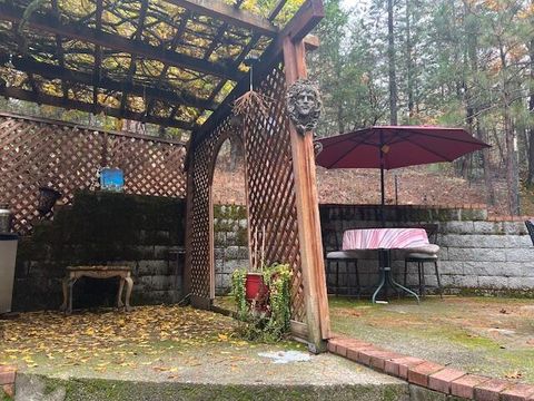 Tiny photo for 4184 E Evans Creek Road, Rogue River, OR 97537 (MLS # 220212396)