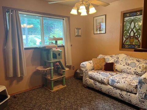 Tiny photo for 4184 E Evans Creek Road, Rogue River, OR 97537 (MLS # 220212396)