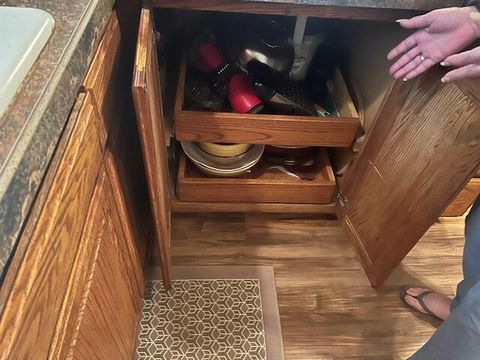 Tiny photo for 4184 E Evans Creek Road, Rogue River, OR 97537 (MLS # 220212396)