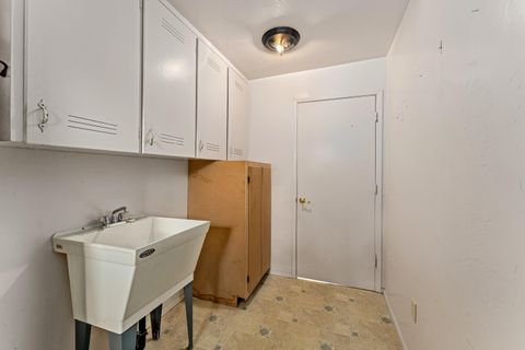 Tiny photo for 1021 NW Conklin Avenue, Grants Pass, OR 97526 (MLS # 220212418)