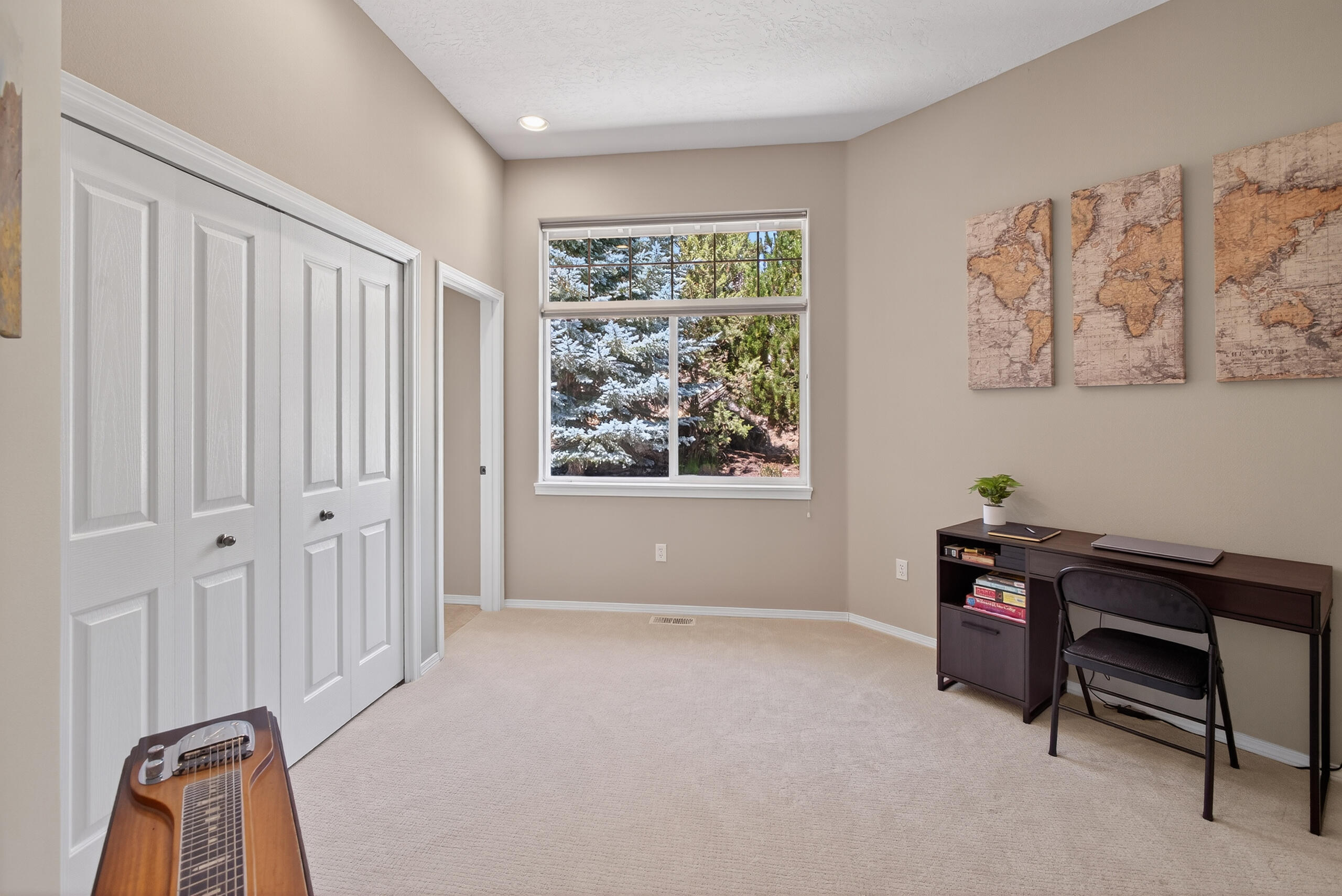 Eagle Crest - Residential