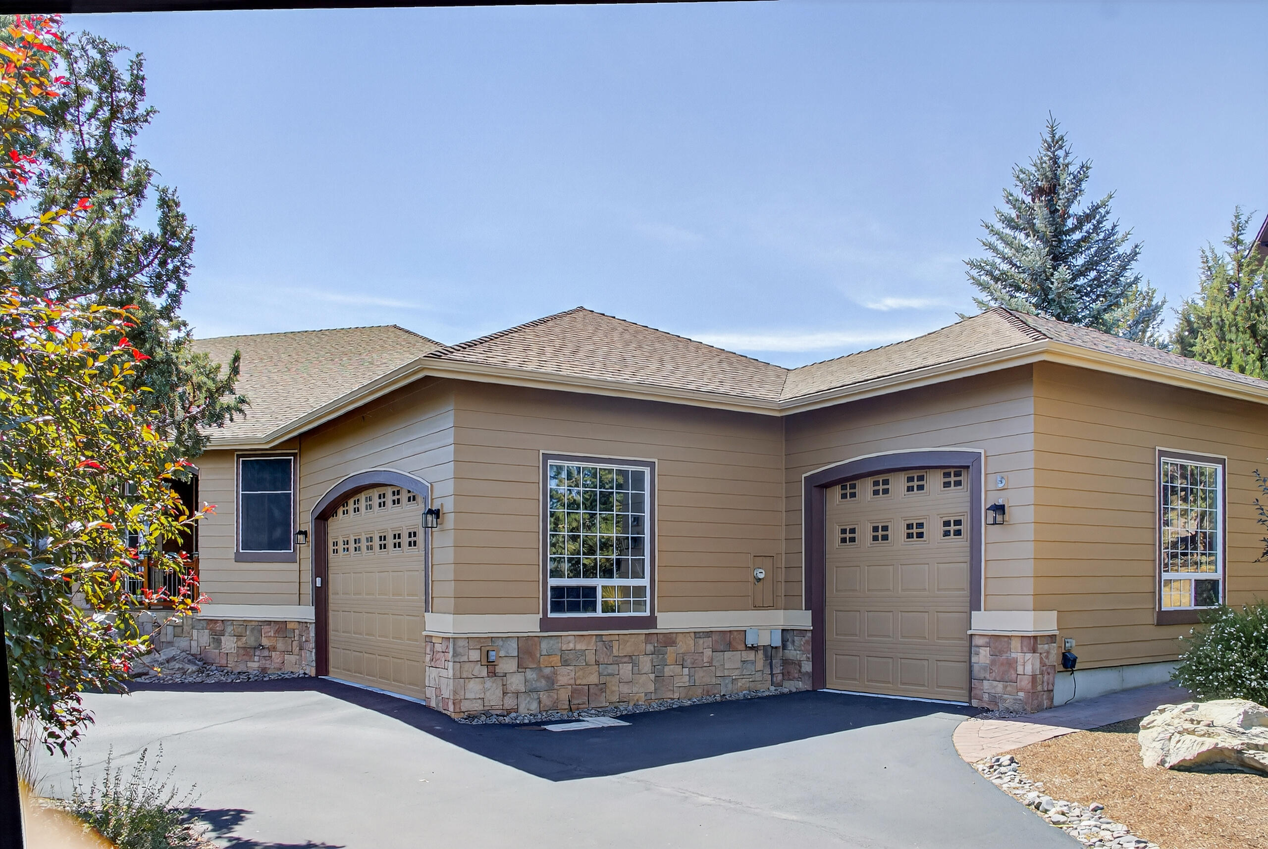 Eagle Crest - Residential