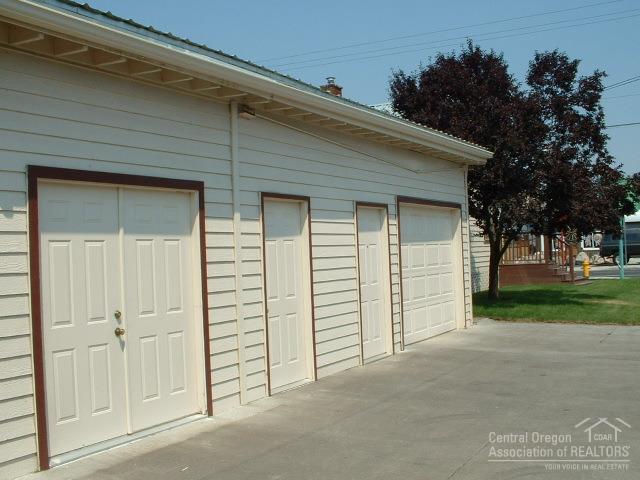 Ellingers - Commercial Sale