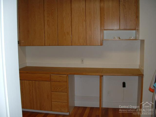 Ellingers - Commercial Sale