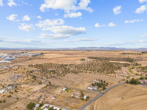 Tiny photo for 1201 US-26, Madras, OR 97741 (MLS # 220210459)