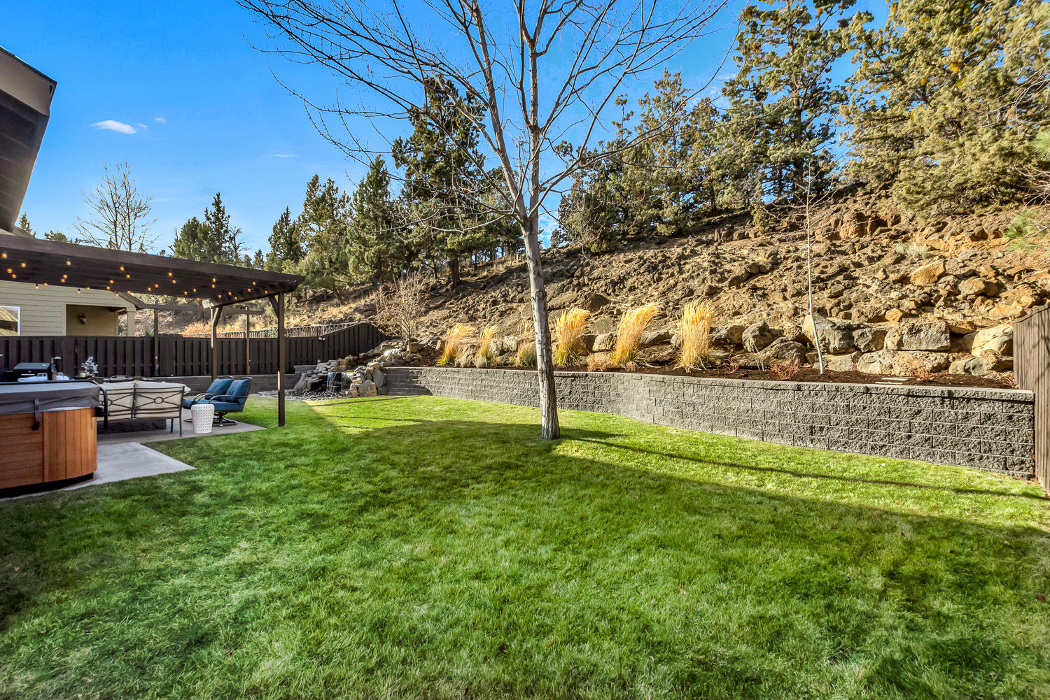 Lava Ridges - Residential
