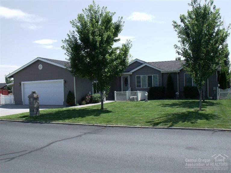 Desert Meadows - Residential