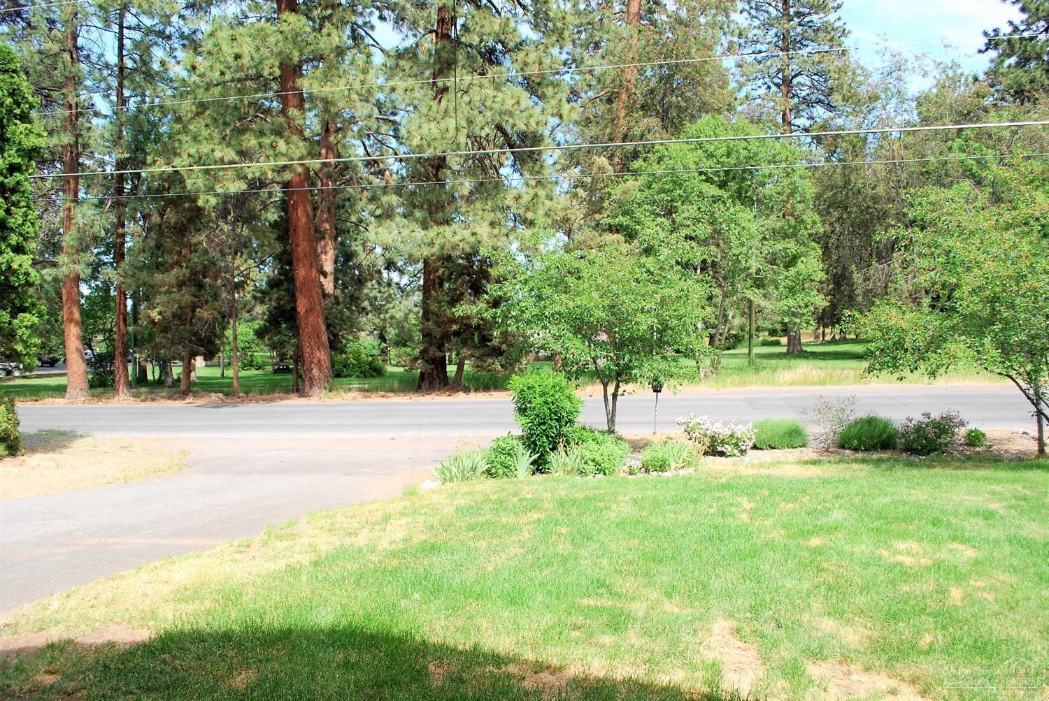 Ellis - Residential