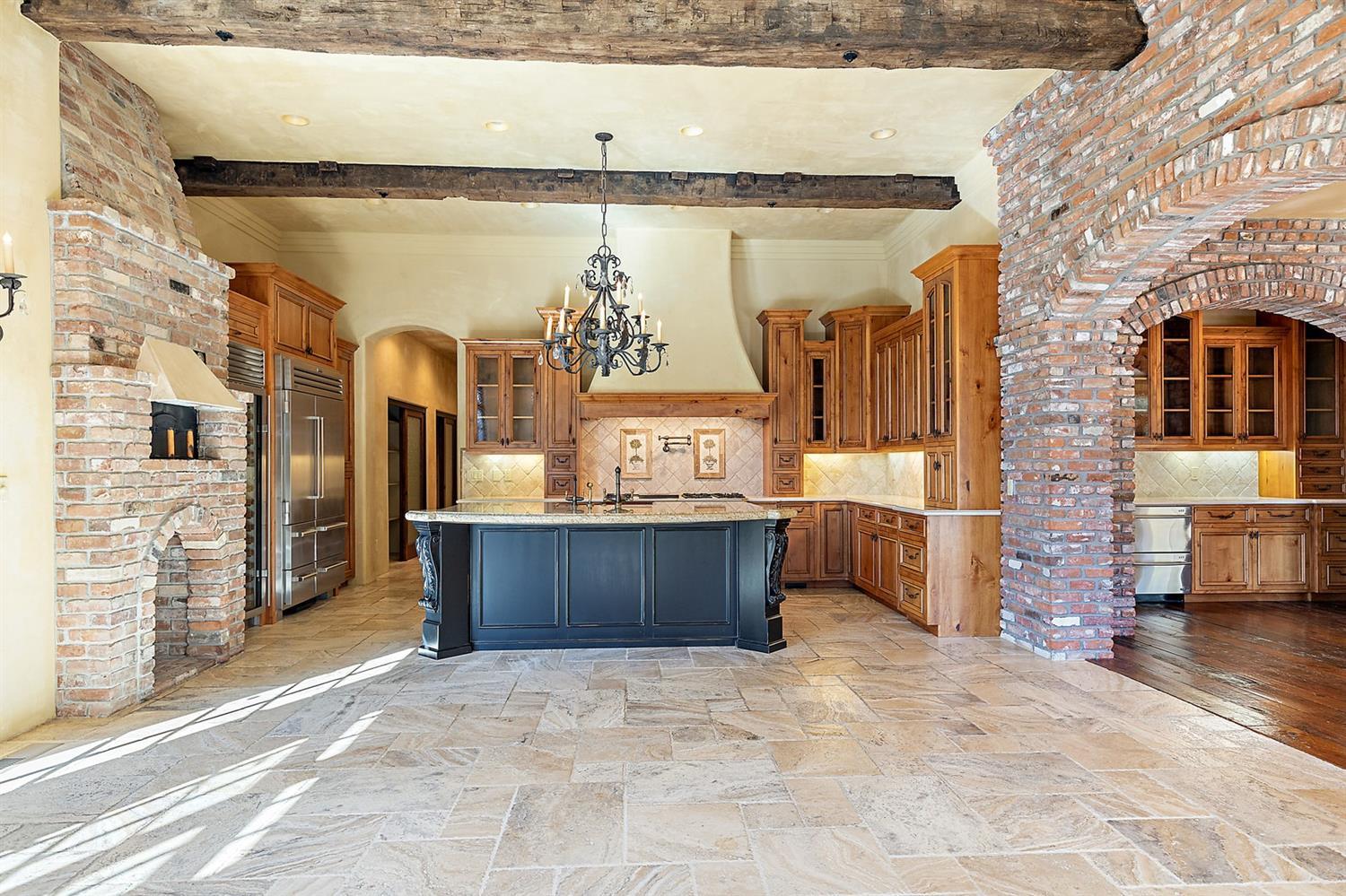 Saddle Ridge - Residential