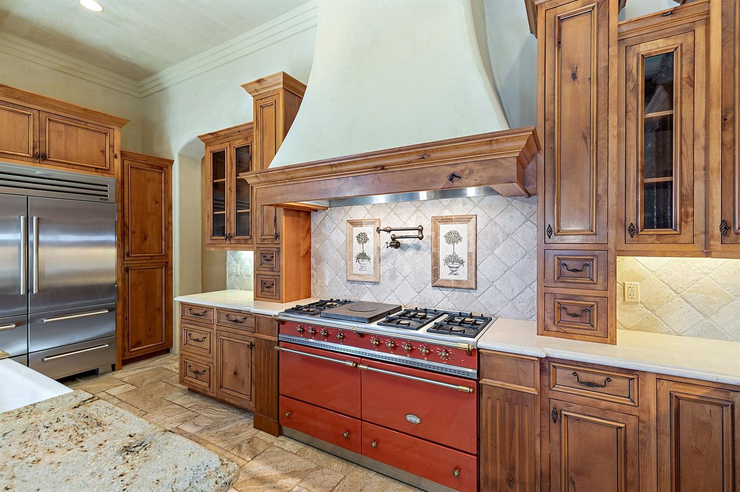 Saddle Ridge - Residential