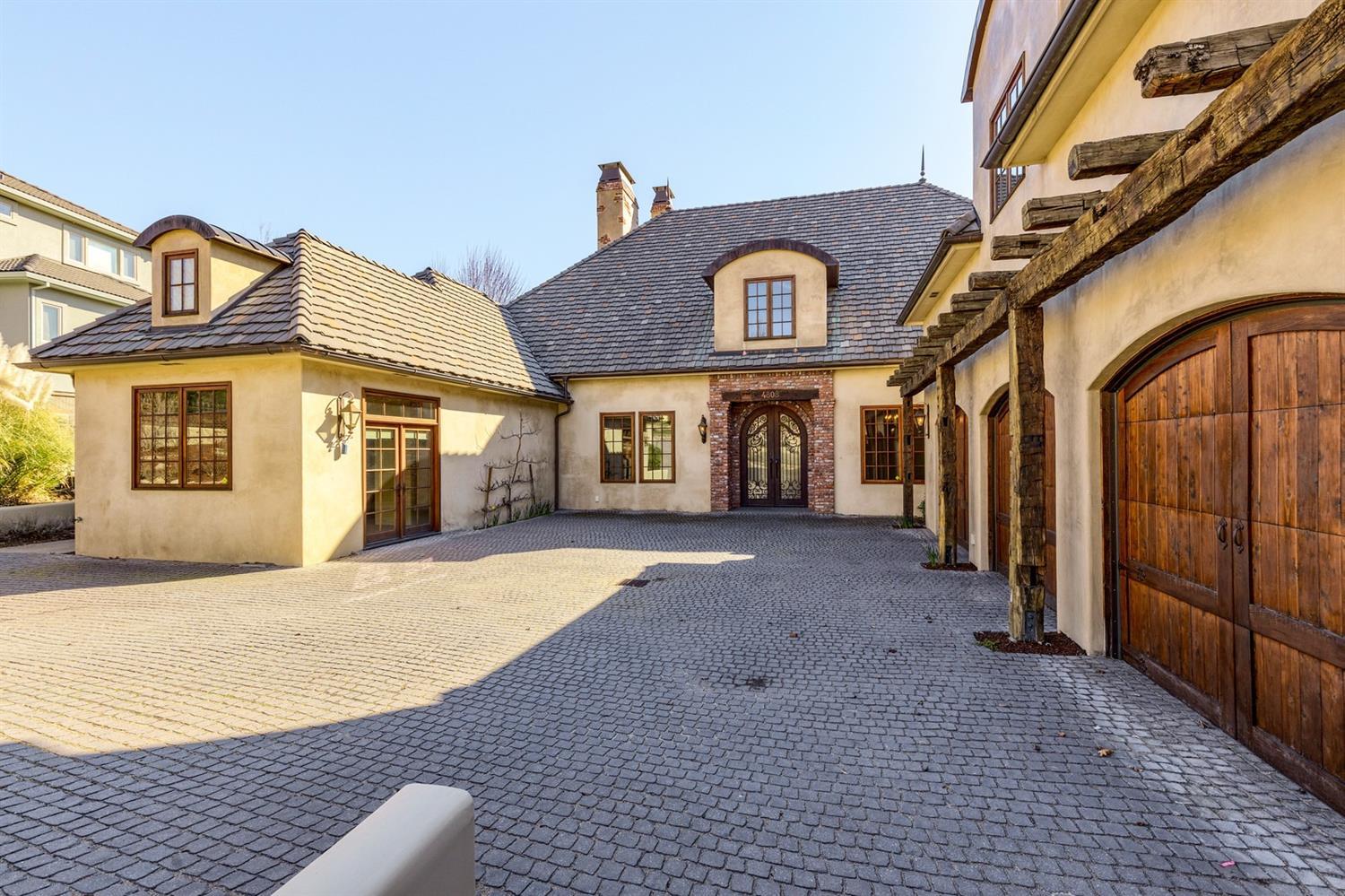 Saddle Ridge - Residential