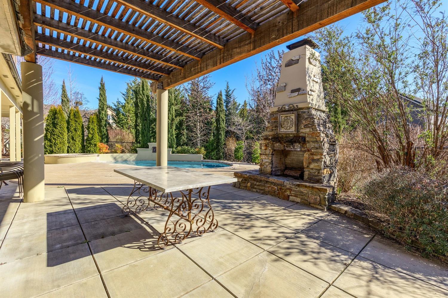 Saddle Ridge - Residential