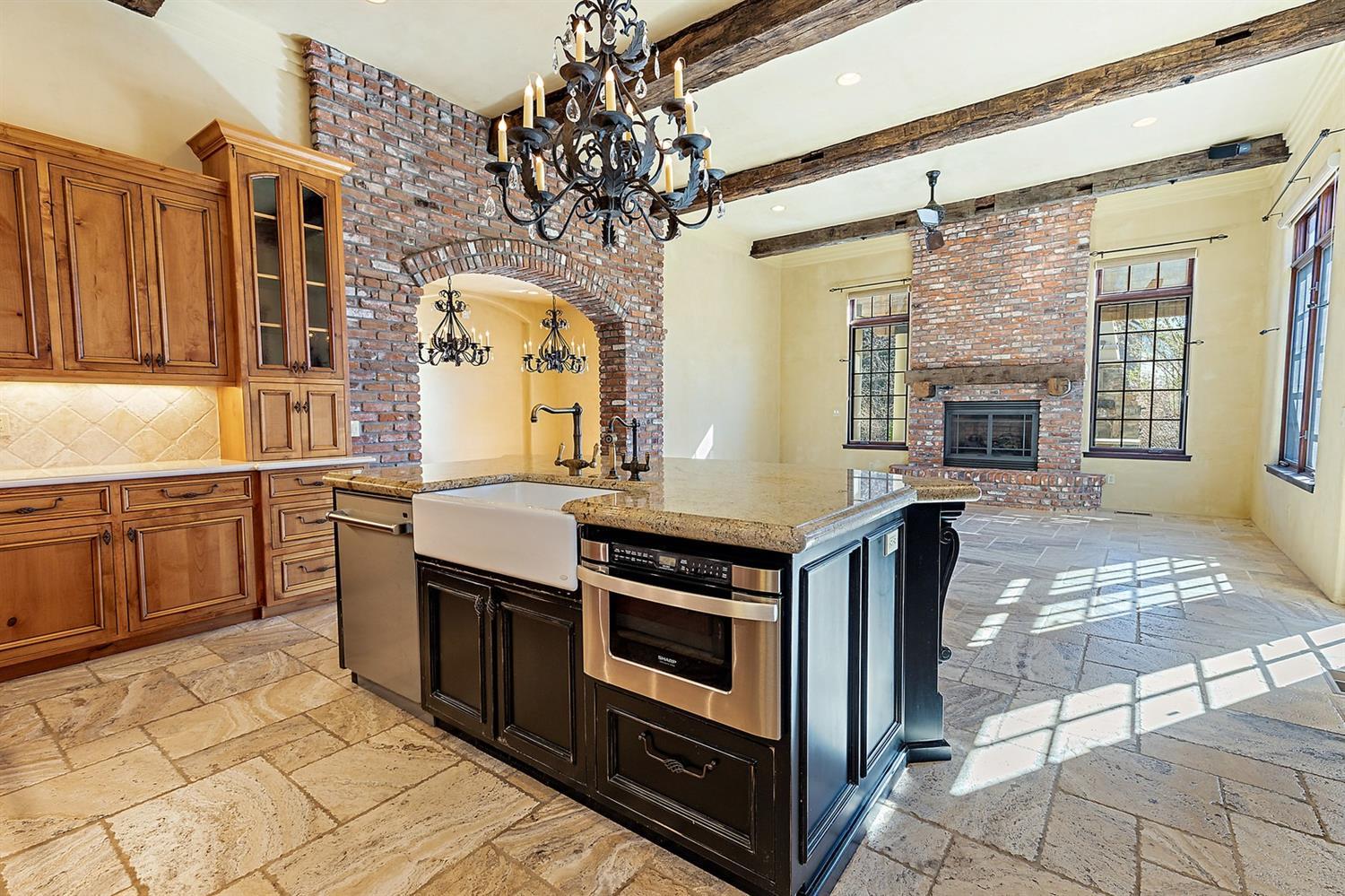 Saddle Ridge - Residential