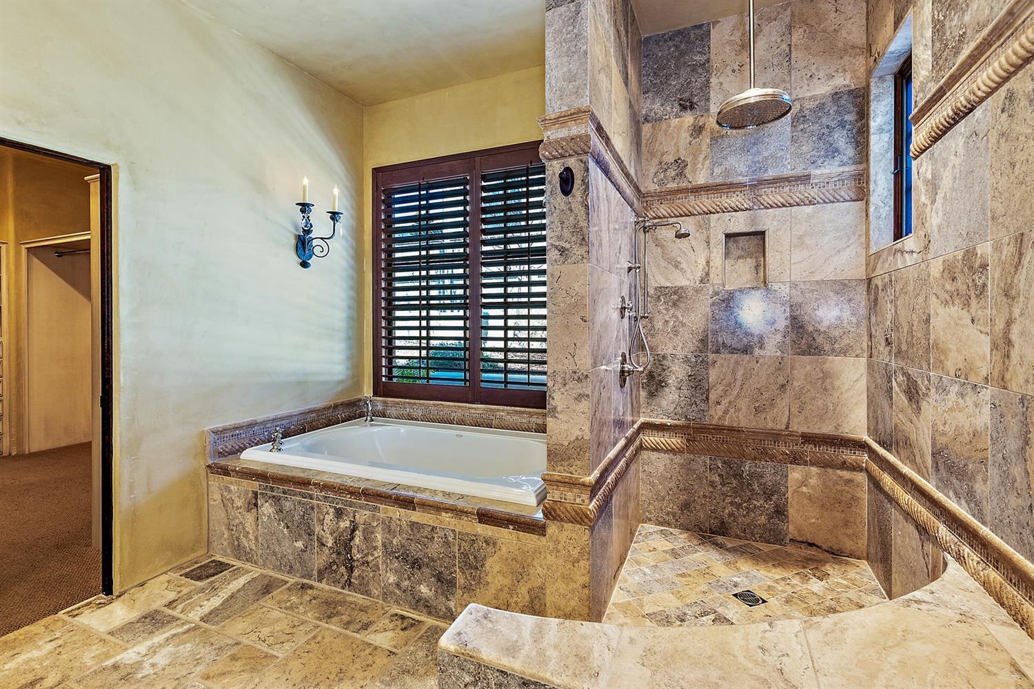 Saddle Ridge - Residential