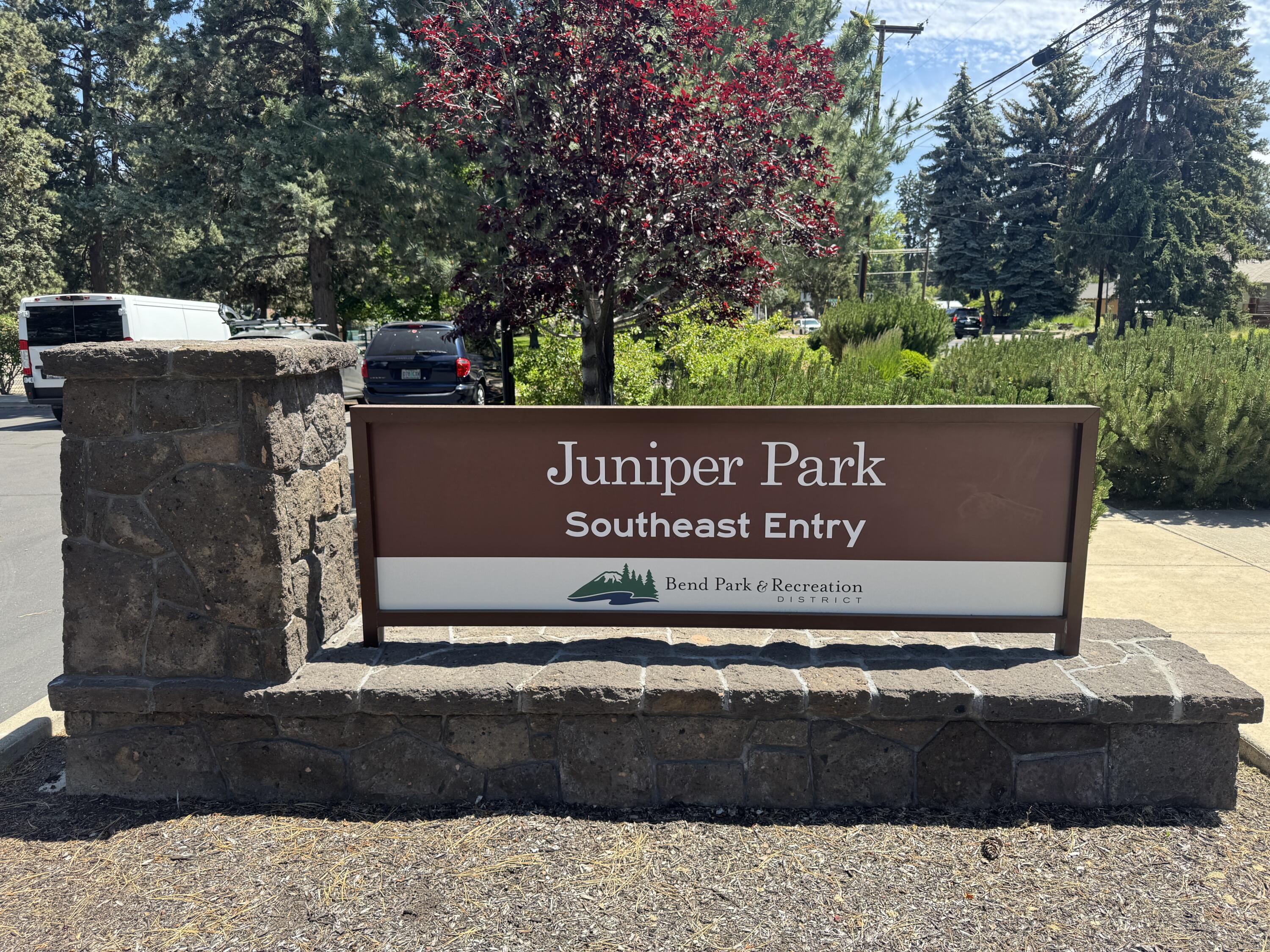 1st Addition Bend Pk - Residential