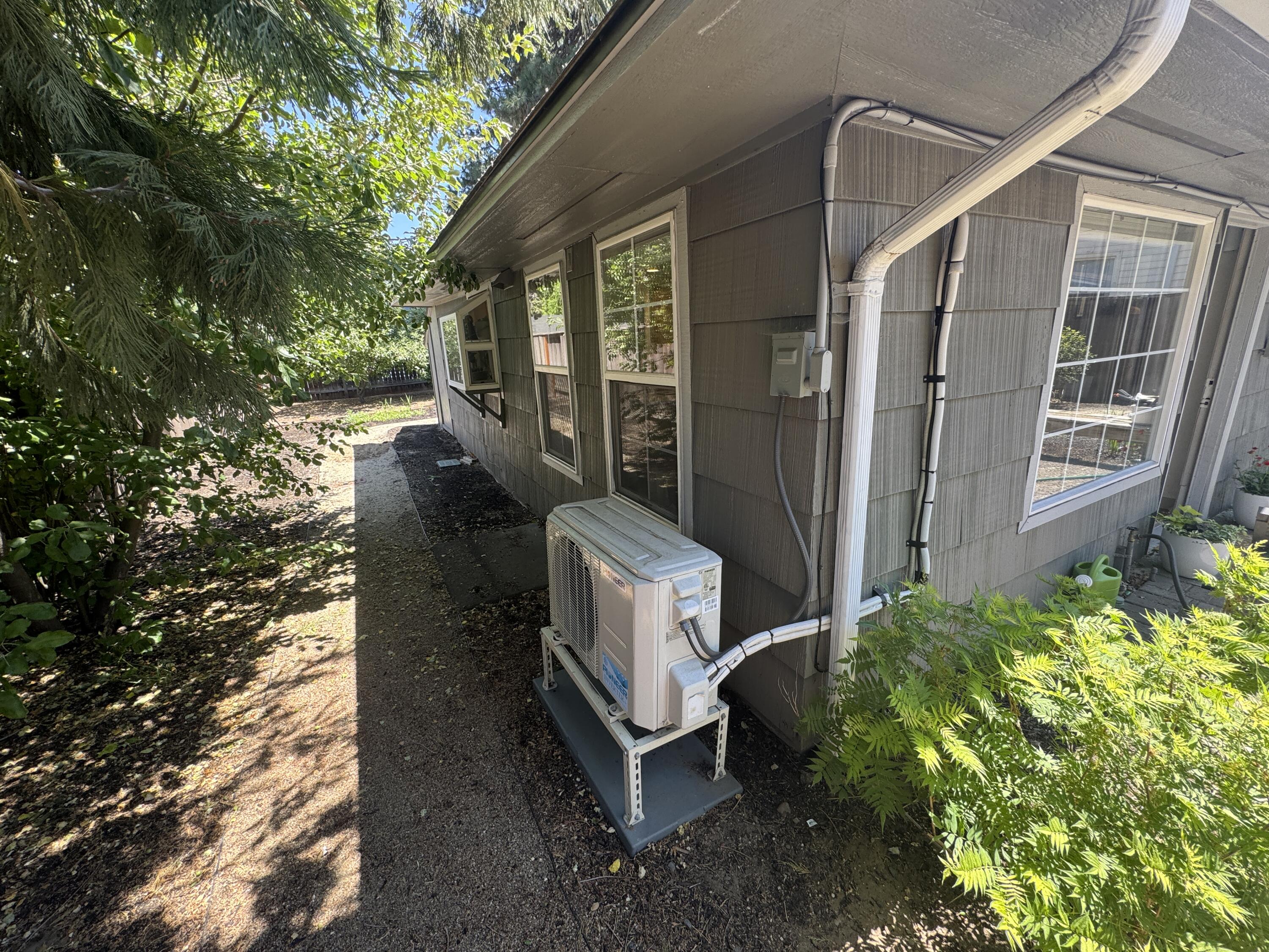 1st Addition Bend Pk - Residential