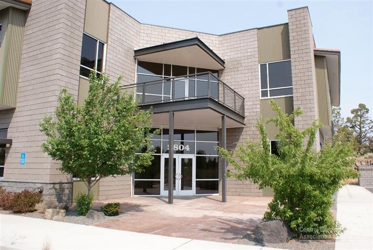 Airport Business Cen - Commercial Sale